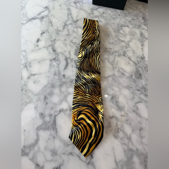 Versace Men's Silk Tie in Gold and Black Tiger Stripe